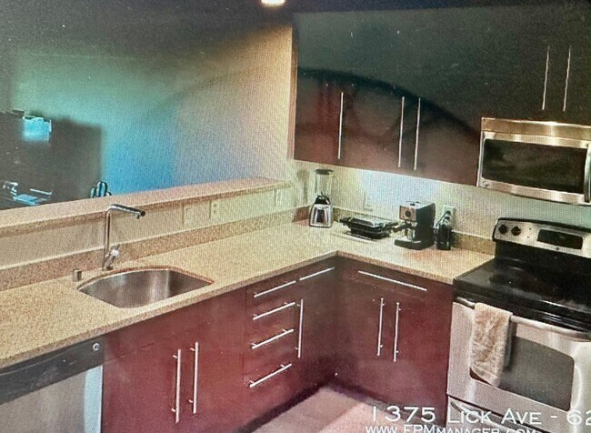 Building Photo - COMING SOON!! Showpiece Condo with Incredi...