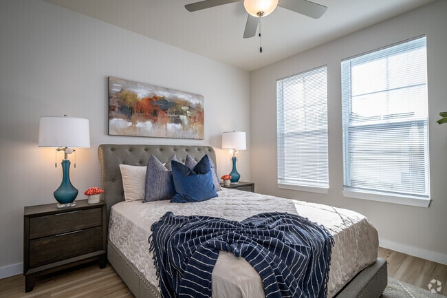 1BR, 1BA - 716SF - Heritage Senior Residences