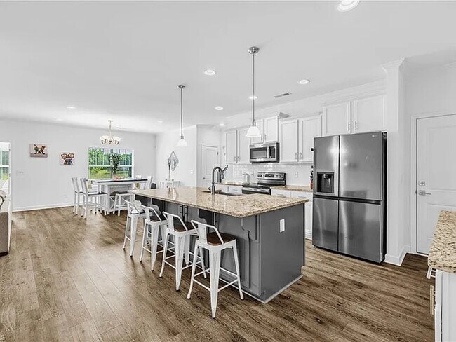 Building Photo - Earn Wealth While Leasing - Like a Homeown...