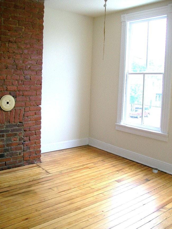 Photo - 623 China St House