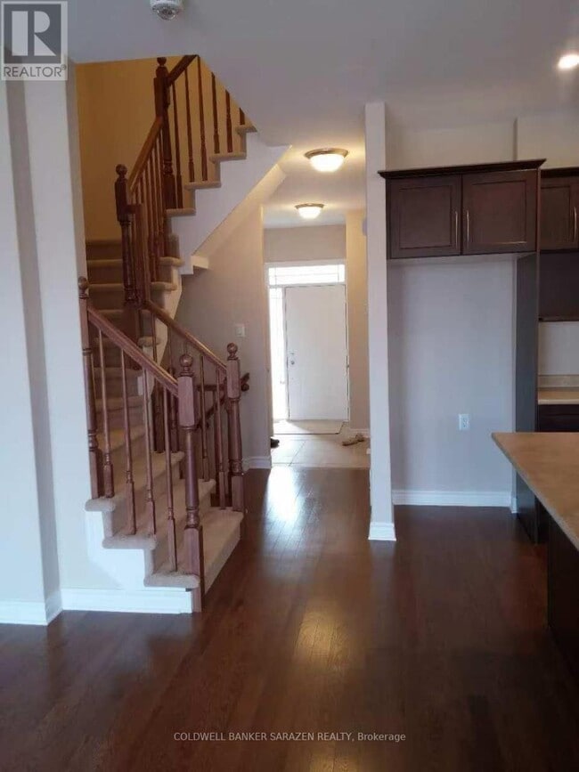 Building Photo - 47 Arkose St