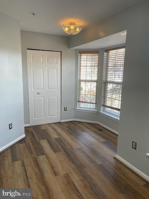 Foto del edificio - 2911 Rose Crest Ln