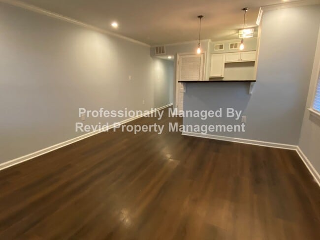 Photo - 36 N. Auburndale Apartment