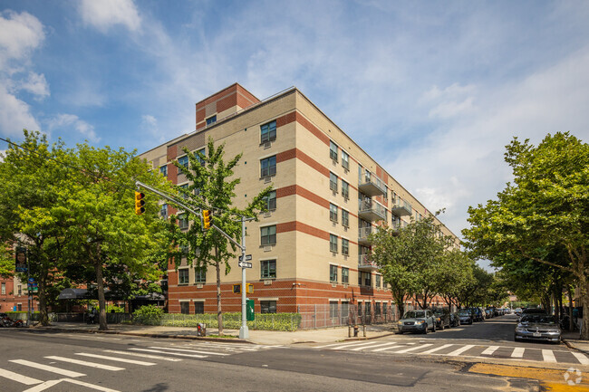 Building Photo - 1919 Madison Ave