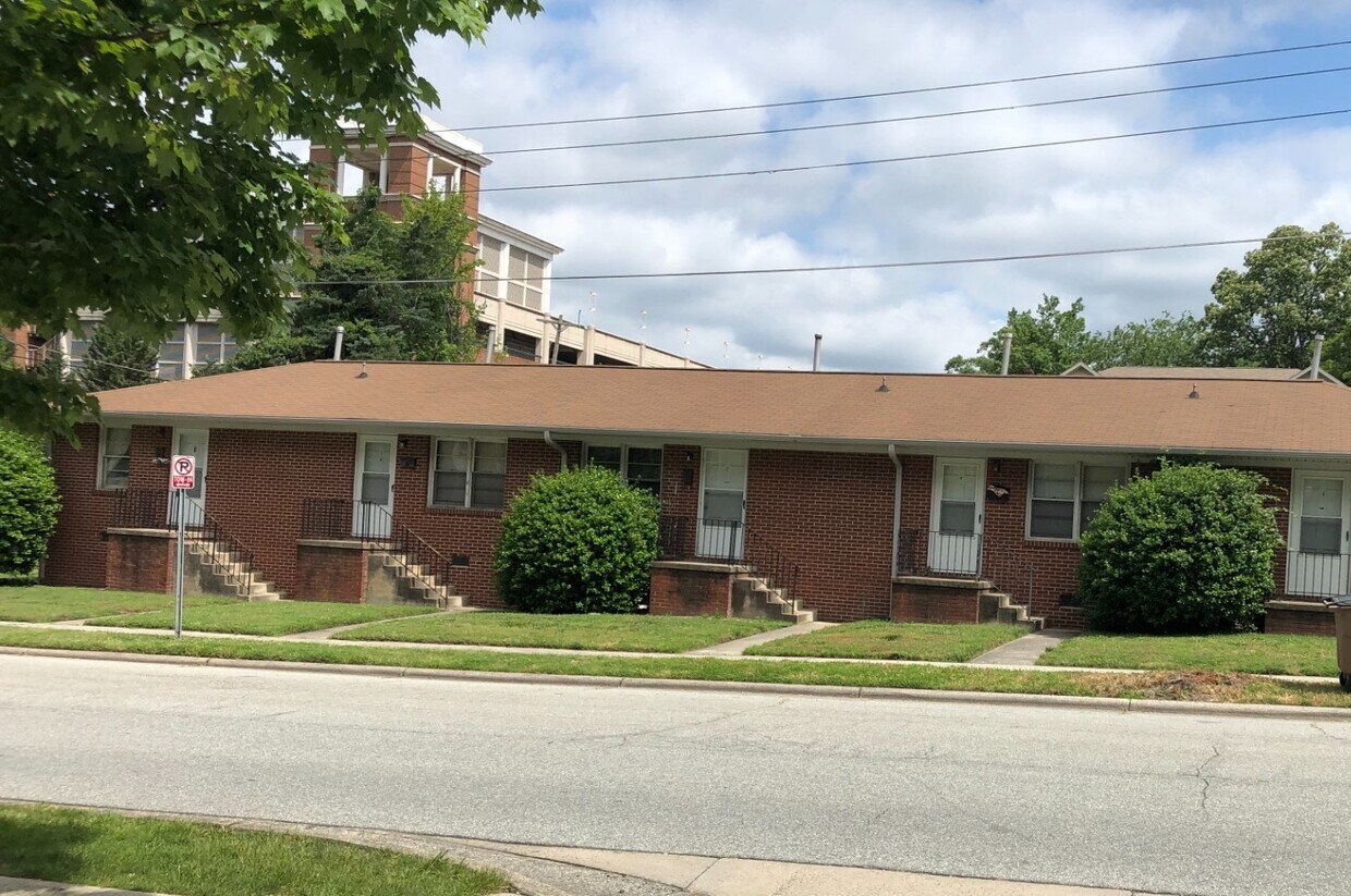 217 McIver St, Greensboro, NC 27403 Apartments in Greensboro, NC
