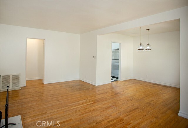 Foto del edificio - 22908 Kathryn Ave