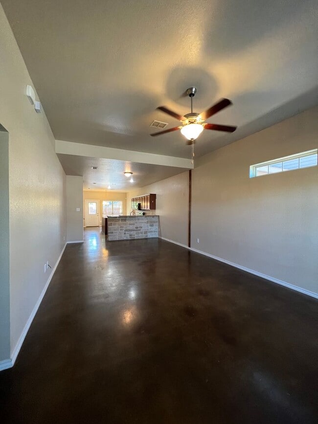 Building Photo - 908 Sun Down, Stephenville, TX 76401