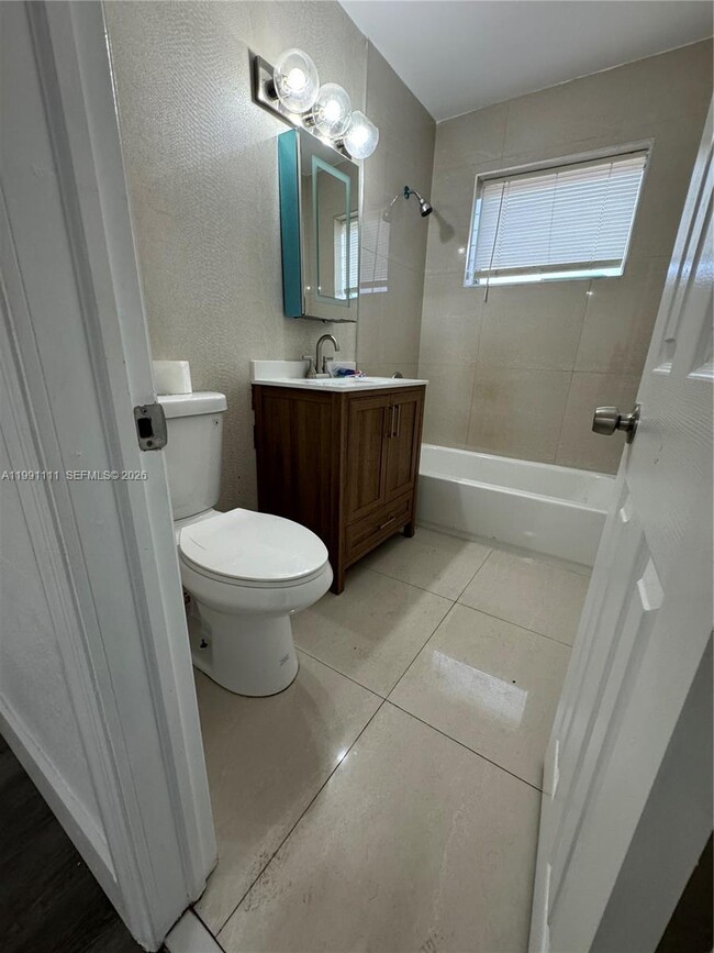 Building Photo - 1086 NW 110th St