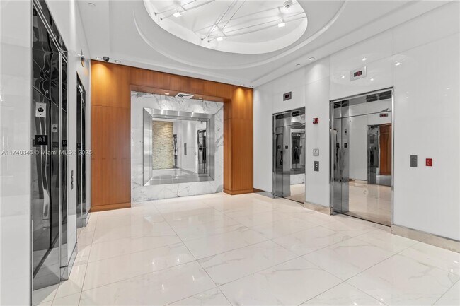 Foto del edificio - 41 SE 5th St