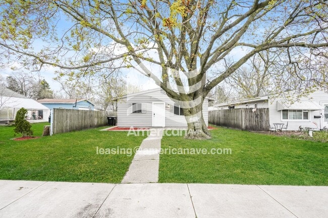 Building Photo - 1506 N Meade St