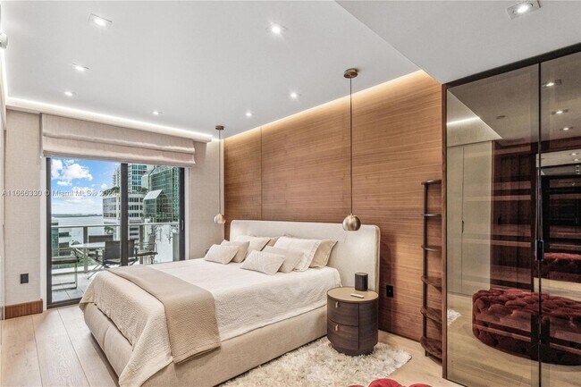 Foto del edificio - 1010 Brickell Ave