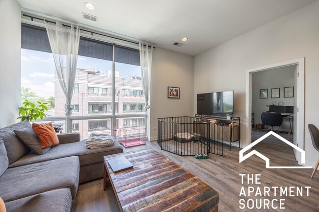 Foto del edificio - 2247 W Lawrence Ave