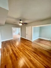 Building Photo - 402 N Sheppard St