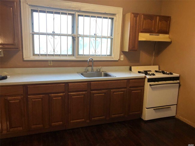 Foto del edificio - 150-28 116th Ave