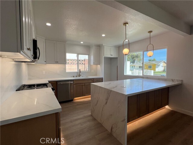 Building Photo - 15785 Stanbrook Dr