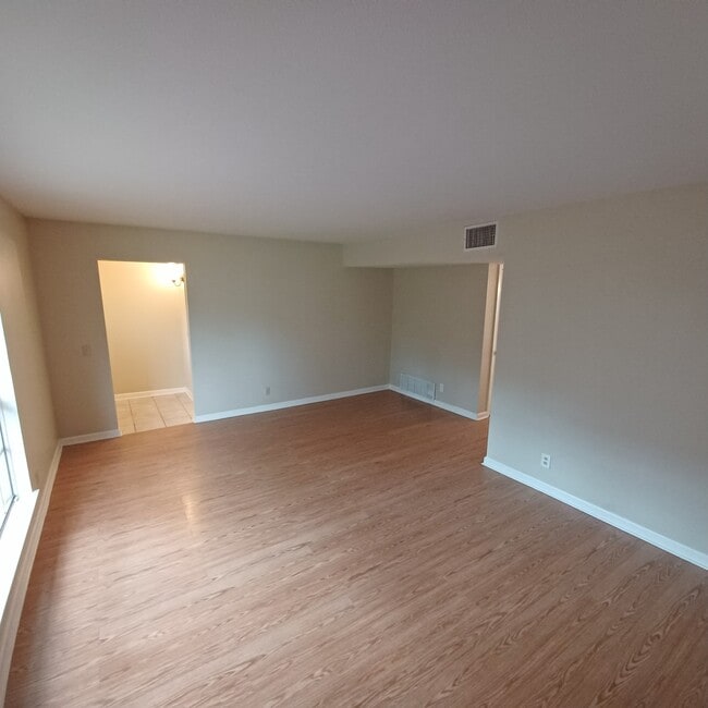 Building Photo - 3424 Northmoor St