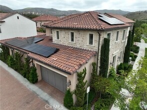 Building Photo - 107 Donati