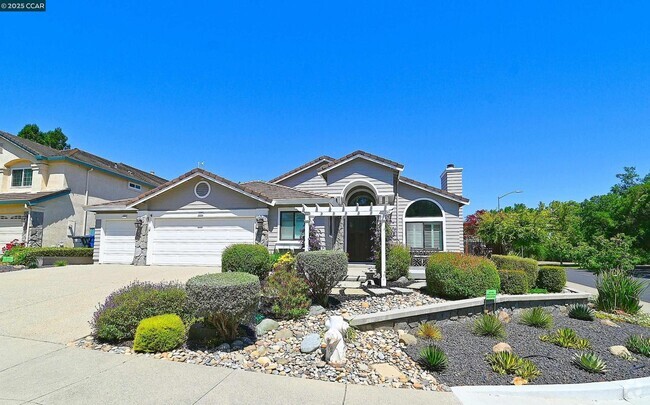 Building Photo - 800 Beaver Creek Ct