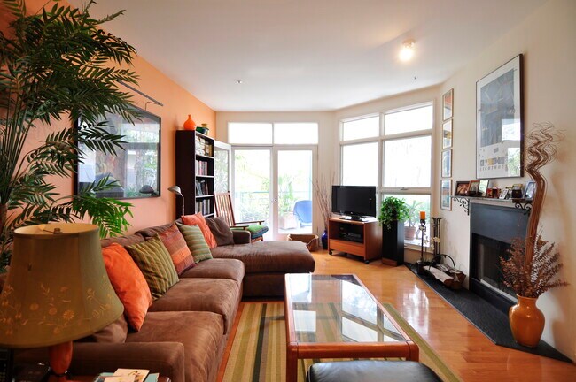 Living Room, French Doors - 2115 3rd St