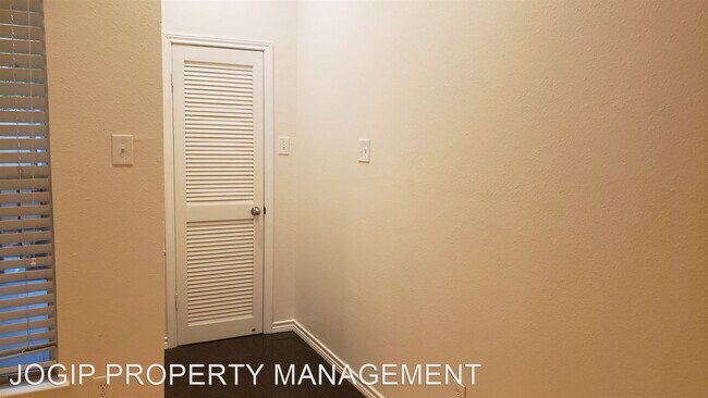Foto del edificio - 3311 Blackburn St
