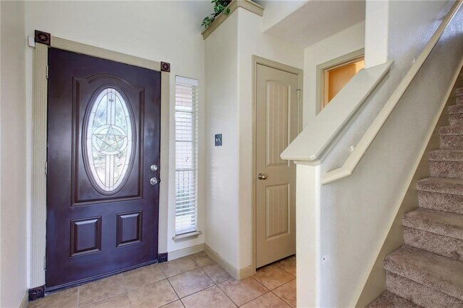 Foto del edificio - 12303 Stoneridge Gap Ln
