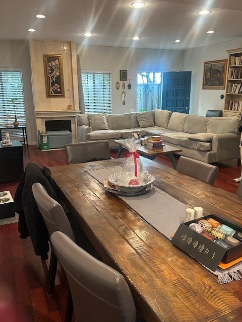 Foto del edificio - 1220 Manning Ave