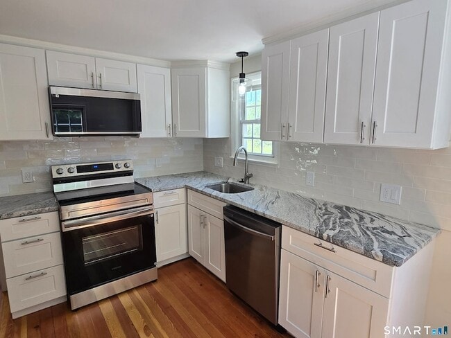 Photo - 157 S River Rd House