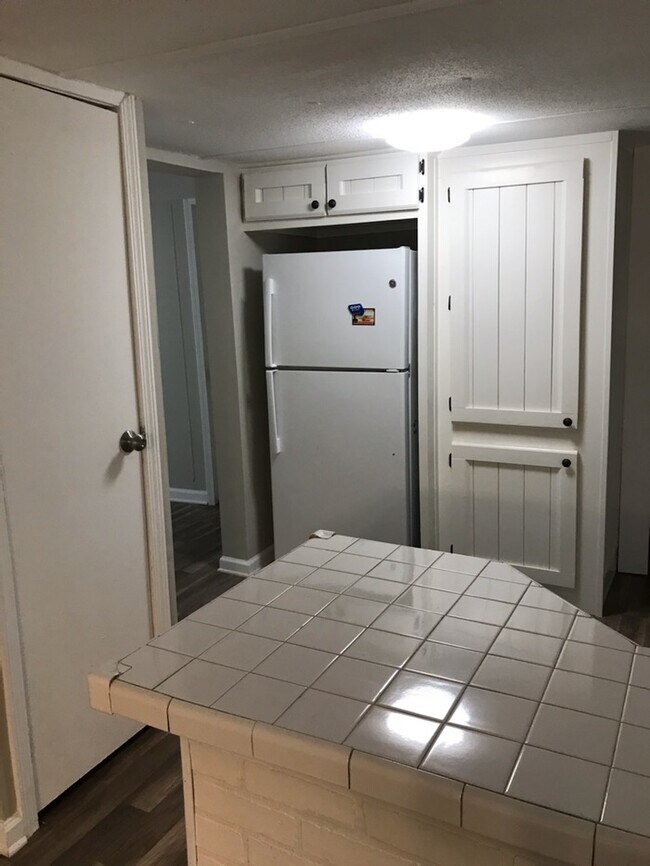 Building Photo - Newly Renovated Home with Land