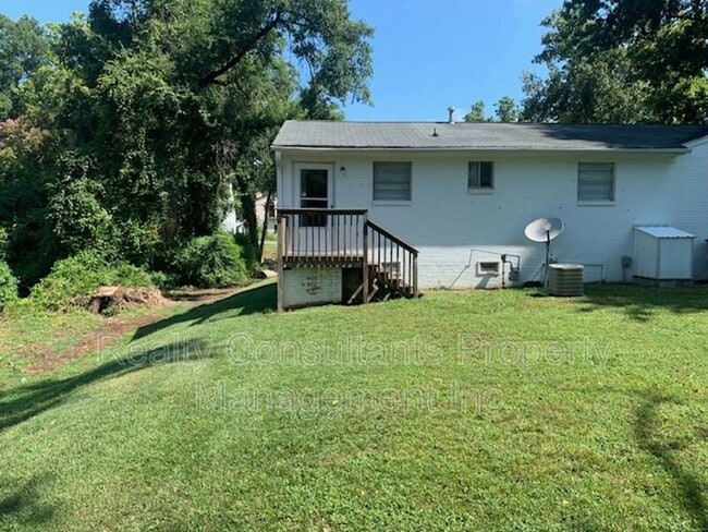 Building Photo - 1813 Walker Ave