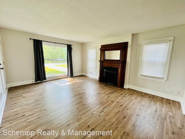 Building Photo - 3 br, 1 bath House - 4832 S. 6th Street