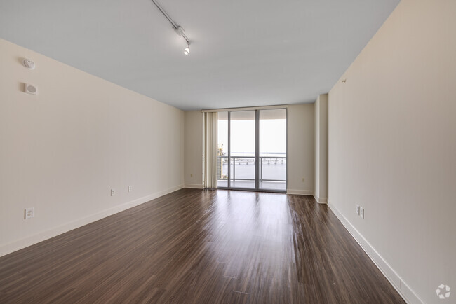 2 BR, 2 BA - 1334 PIES2 - Harbor Grand