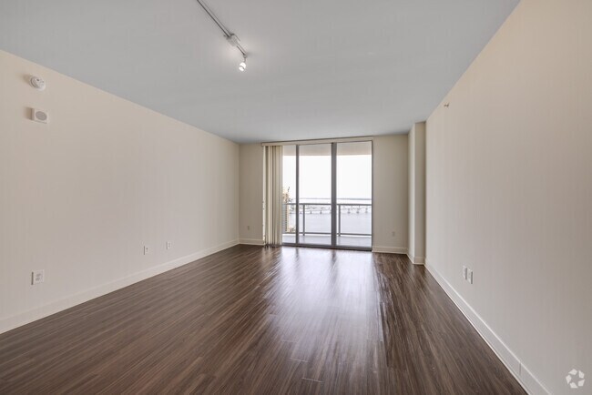 2 BR, 2 BA - 1,334SF - Harbor Grand