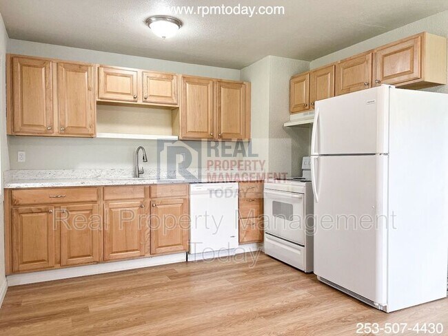 Foto del edificio - 2822-2826 Hefner Ave
