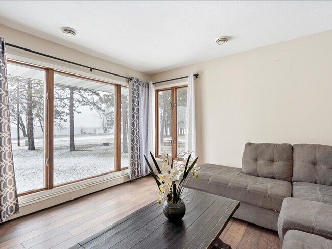 Foto del edificio - 3 Bedroom House on Mille Lacs Lake - All Utilities Included in Rent