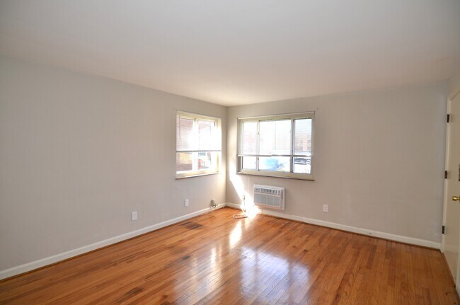 Foto del edificio - 3931 E Gatewood Ln