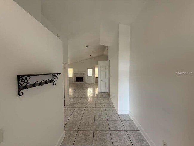 Building Photo - 2009 River Park Blvd