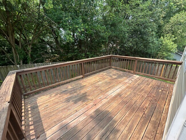 Foto del edificio - Spacious 4 Bedroom Trinity Park Home - Near Duke and Downtown Durham