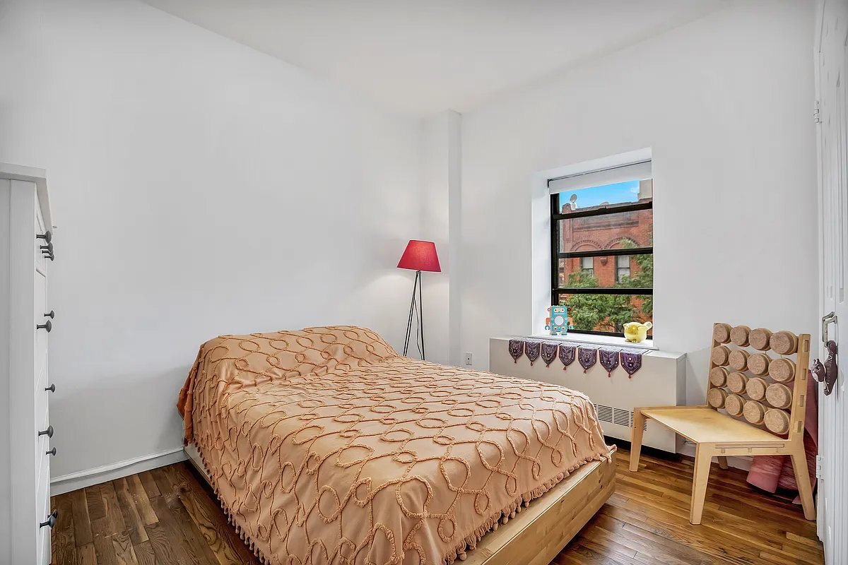 Foto principal - 186 W 80th St