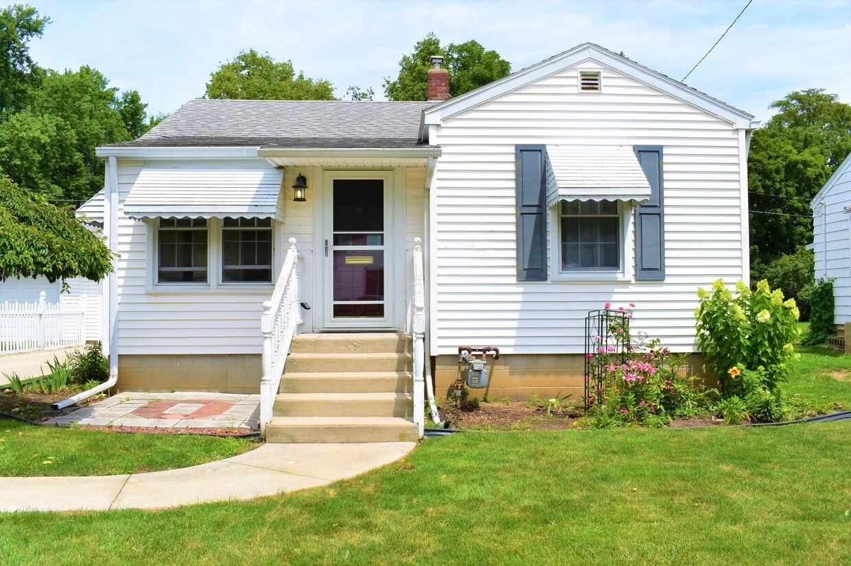 315 Washington Ave, Bellefontaine, OH 43311 House Rental in