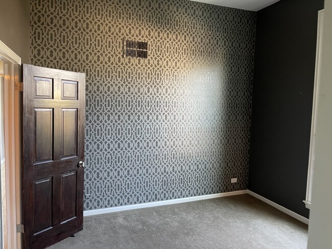 Building Photo - 1203 Washington Ave #202