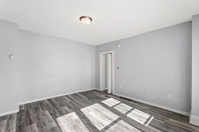 Foto del edificio - 851 S Millwood Ave