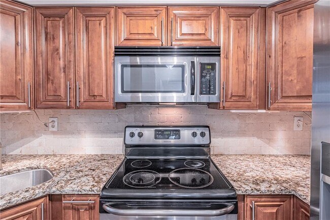 Building Photo - 2870 Pharr Ct S Northwest