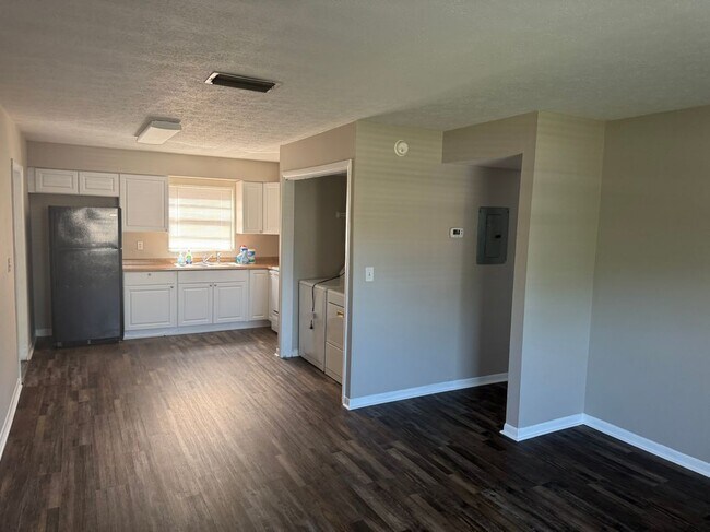 Foto del edificio - 9903 N Myrtle St