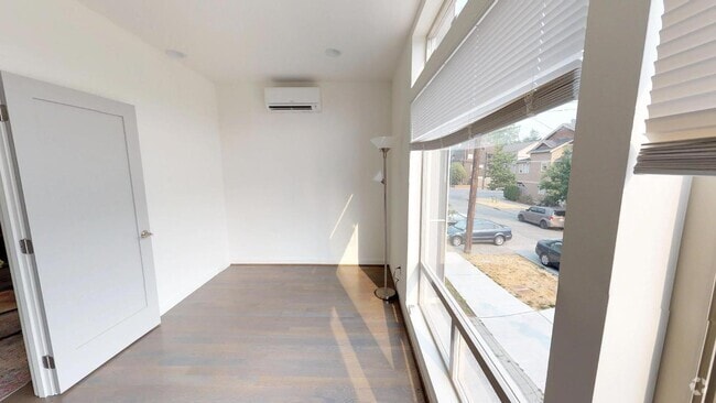 Building Photo - 2008 NW 59th St