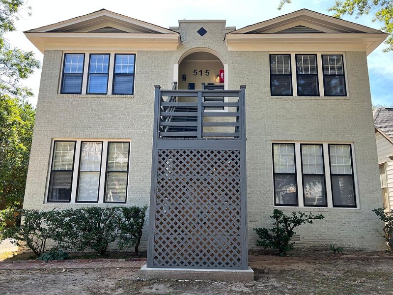Foto principal - 515 E 8th St
