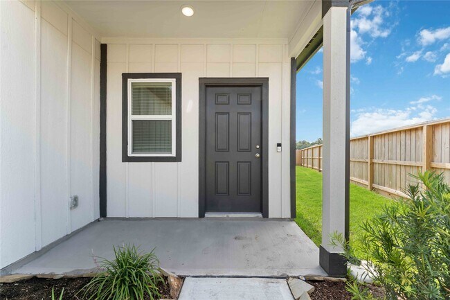 Foto del edificio - 24649 Cascade Haven Rd