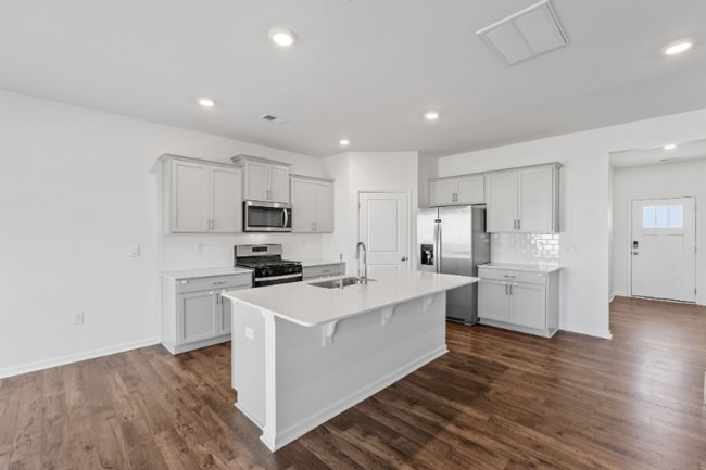 Foto del edificio - 121 Bayridge Rd