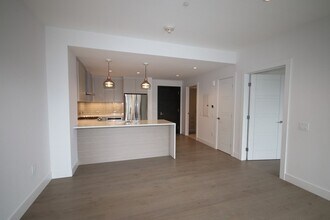 Building Photo - 40 Traveler St