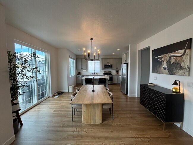 Building Photo - 13607 S Simplicity Pl