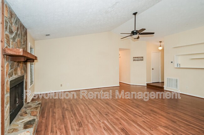 Building Photo - 218 Colony Springs Dr